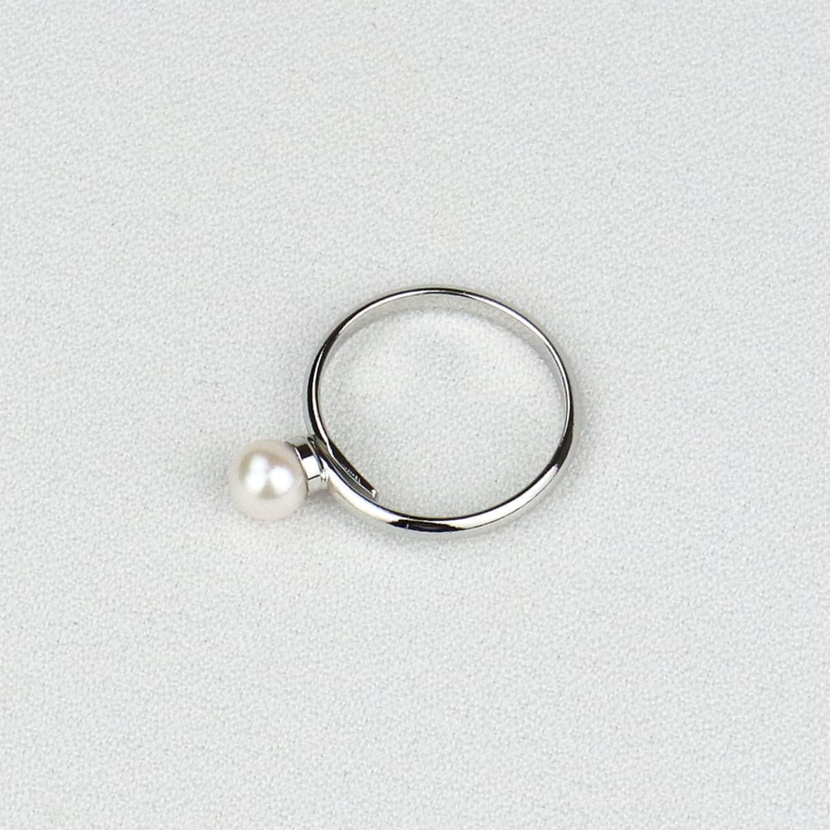 スタッドリング